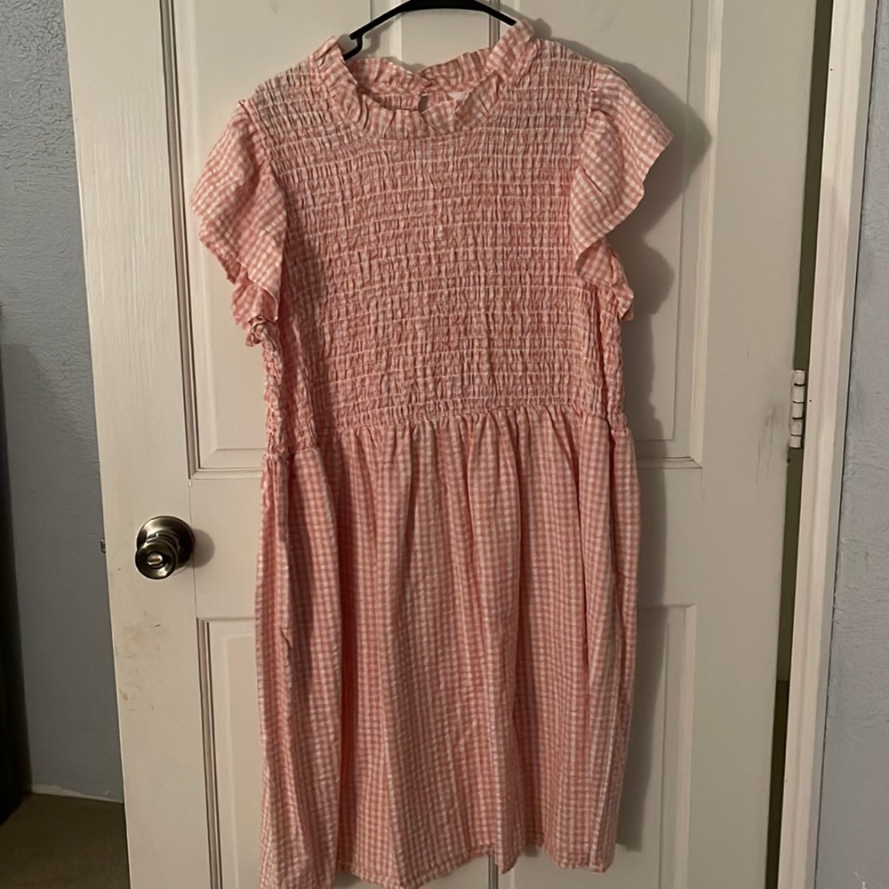 Short pink summer dress